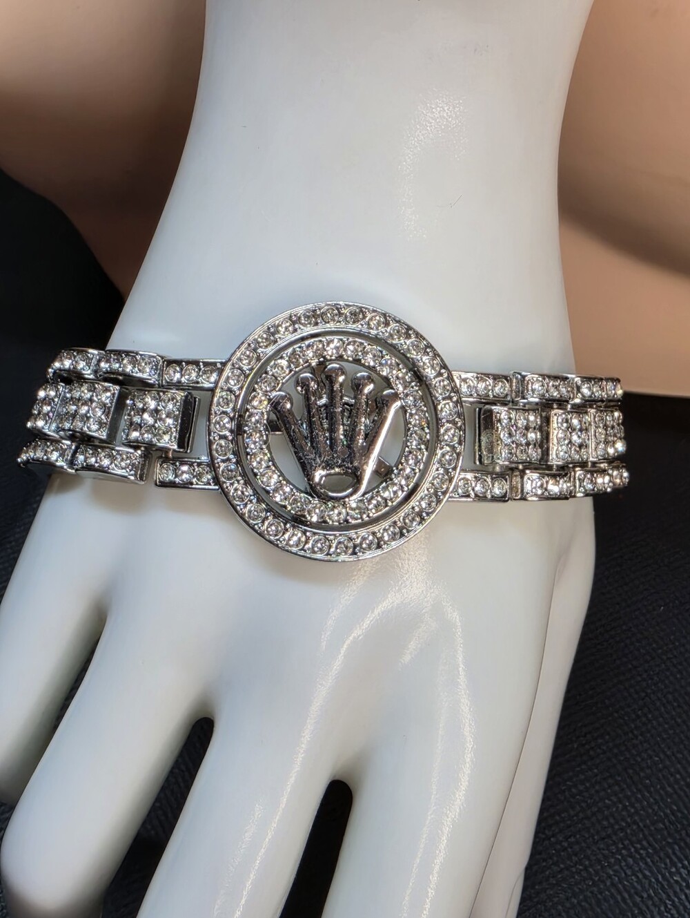 Silver Tone Crystal Crown Spinner Bracelet 8" 60g NWOT